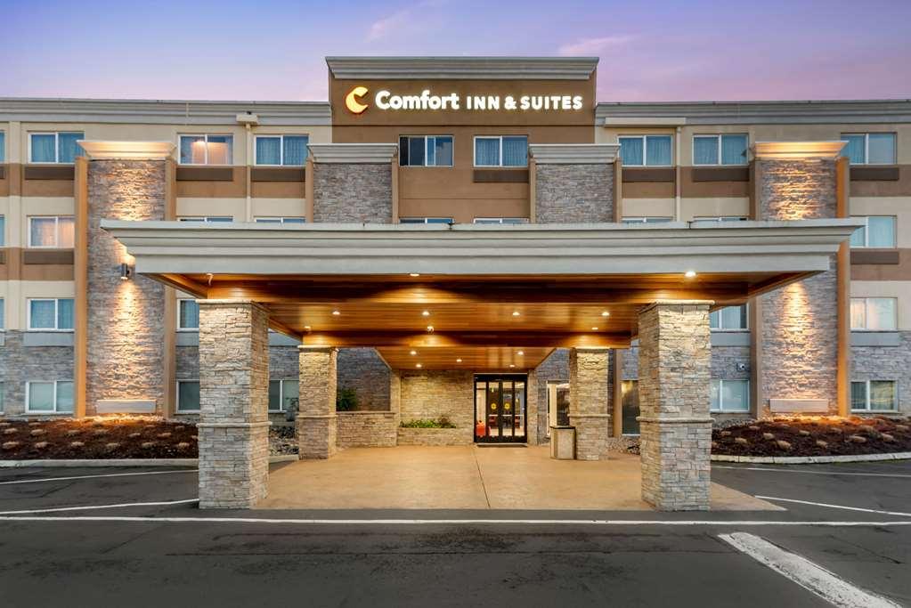 Comfort Inn & Suites Tigard Near Washington Square Ausstattung foto